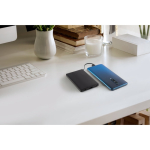 Powerbank magnétique pliable en ABS 3-en-1 de 4 000 mAh vue d'ambiance