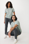 Pantalon de jogging unisexe en coton recyclé 340 g/m² Iqoniq couleur gris foncé deuxième vue avec modèle
