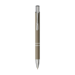 Stylo bille en aluminium avec revêtement doux au toucher encre noire couleur gris foncé deuxième vue frontale