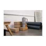 Gobelet Stanley Quencher H2.0 en acier avec couvercle FlowState™ 1,2L couleur gris image nature morte 2