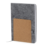 Carnet en feutre et liège et des pages lignées, format A5 deuxième vue