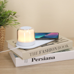 Chargeur sans fil lampe lumière blanche multicolore, 15 watts vue d'ambiance