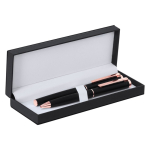 Stylo à bille et roller avec une finition mate dans un élégant étui couleur noir première vue