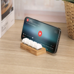 Support pour téléphone portable avec clavier mécanique anti-stress vue d'ambiance