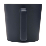 Tasse en céramique avec finition mate et anse carrée 370 ml couleur bleu marine deuxième vue arrière