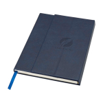 Carnet à couverture rigide en plastique recyclé A5 pages lignées couleur bleu marine vue détail avec logo
