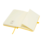 Carnet à couverture rigide avec toucher doux A6 pages lignées couleur jaune troisième vue