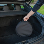 Pochette pour câbles longs fabriquée à partir de matériaux recyclés couleur noir vue d'ambiance 2