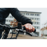 Sonnette de vélo avec localisateur compatible avec Find My couleur noir vue d'ambiance