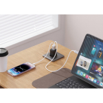 Chargeur double en plastique recyclé avec prise européenne 20W couleur noir vue d'ambiance