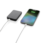 Batterie externe en plastique recyclé avec deux ports 5 000 mAh couleur noir cinquième vue