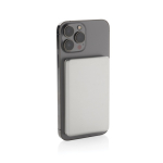 Powerbank avec charge sans fil magnétique et indicateur 5 000 mAh couleur argenté sixième vue