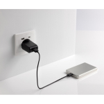 Powerbank avec charge sans fil magnétique et indicateur 5 000 mAh couleur argenté septième vue