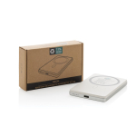 Powerbank avec charge sans fil magnétique et indicateur 5 000 mAh couleur argenté vue avec boîte