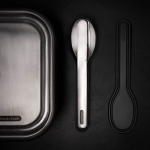 Élégant set de couverts en acier inoxydable Black+Blum couleur argenté vue d'ambiance 2