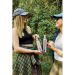 Bouteille isotherme publicitaire en acier inoxydable Black+Blum 500 ml couleur vert olive vue d'ambiance 2