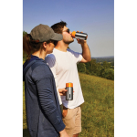 Tasse thermique en acier inoxydable anti-goutte Black+Blum 340ml vue d'ambiance 4