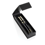 Set de stylos en laiton recyclé avec détail doré et encre bleue couleur noir vue avec boîte