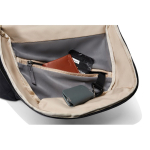 Sac à dos en RPET avec capacité de 20L pour ordinateur 16” Bellroy couleur noir dixième vue