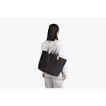 Sac tote bag avec poches intérieures et capacité de 15L Bellroy couleur noir neuvième vue