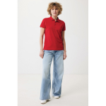 Polo femme coupe décontractée en coton piqué recyclé 220 g/m² Iqoniq couleur rouge deuxième vue avec modèle