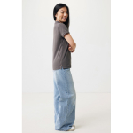 Polo femme coupe décontractée en coton piqué recyclé 220 g/m² Iqoniq couleur argenté mat troisième vue avec modèle