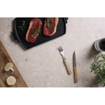 Set de couverts en acier inoxydable de 8 pièces pour barbecue couleur marron vue d'ambiance
