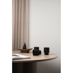 Tasse en argile recyclée au design scandinave de 300 ml couleur noir vue d'ambiance