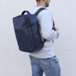 Sac à dos avec multiples compartiments de rangement 15 pouces vue d'ambiance