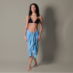 Paréo en coton et polyester monochrome avec franges blanches 170 g/m2 couleur bleu ciel quatrième vue