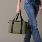 Sac isotherme imperméable en similicuir avec double anse ajustable deuxième vue