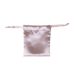 Petit sac en satin avec fermeture à cordon assorti couleur champagne deuxième vue