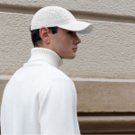Casquette en microfibre respirante avec trous sur les côtés deuxième vue