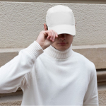 Casquette en microfibre respirante avec trous sur les côtés quatrième vue