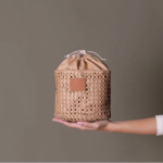 Trousse en papier de jute en forme de sac avec fermeture à cordon première vue