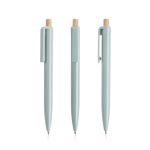 Stylo en plastique recyclé avec bouton en bambou à encre bleue couleur bleu ciel