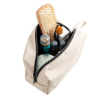 Trousse en cuir synthétique avec poche principale zippée couleur beige vue 2