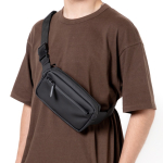 Banane en cuir synthétique imperméable avec deux compartiments vue d'ambiance