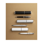 Stylo en métal présenté dans un étui assorti, encre noire deuxième vue