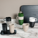 Tasse en porcelaine avec petite anse supérieure 270ml couleur noir huitième vue