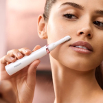 Tondeuse pour le corps et le visage idéale pour les voyages Philips couleur blanc sixième vue