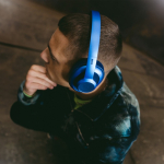 Casque sans fil avec molette de volume Fresh 'n Rebel couleur bleu huitième vue