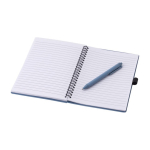 Carnet et stylo assortis en paille de blé, format A5, pages lignées couleur bleu quatrième vue