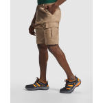 Bermuda de travail en coton et polyester 200 g/m² Roly Armour couleur camel cinquième vue d'usage