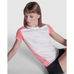 T-shirt technique bicolore pour femme 135 g/m² Roly Direct Zolder couleur corail quatrième vue d'usage