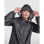 Imperméable unisexe avec capuche 70 g/m² Roly Direct Escocia couleur rouge vue détaillée 1