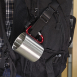 Tasse métallique à double paroi avec anse mousqueton colorée 230ml couleur rouge vue détaillée 3