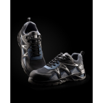 Chaussures de travail avec embout en fibre de verre Roly couleur bleu marine quatrième vue d'usage