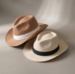Chapeau en papier avec ruban de couleur à personnaliser troisième vue