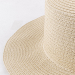 Chapeau en papier couleur naturelle avec ruban coloré à personnaliser quatrième vue